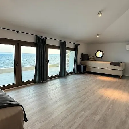 Eosea Hemera Villa Jeriszósz